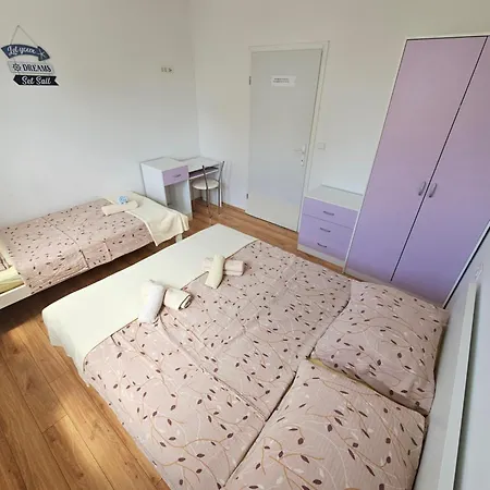 Apartament Lara